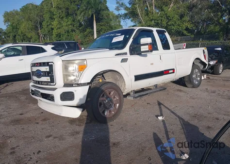 2011 Ford F-250 Xl z USA, uszkodzony, nr VIN 1FT7X2B61BEA83189